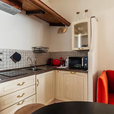 4-rooms Flat At Vatican *