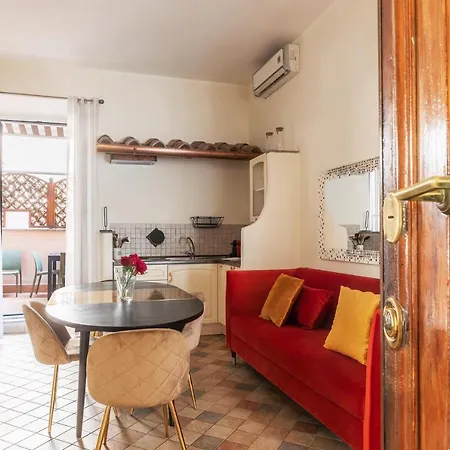 アパート 4-rooms Flat At Vatican *