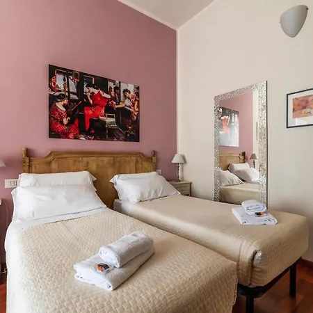 アパート 4-rooms Flat At Vatican *
